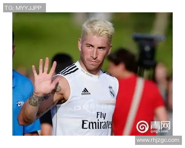 最受欢迎的足球明星短发造型解析与时尚趋势探讨